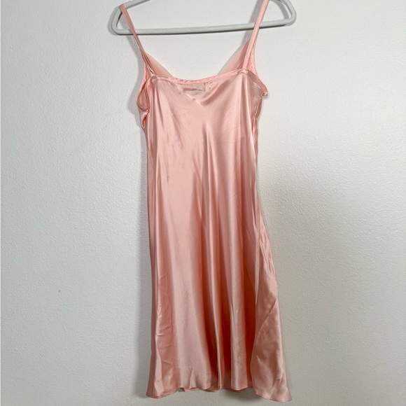 Vintage Victoria’s Secret 100% SIilk Pink Babydoll Slip Dress Women’s Sz M - Picture 2 of 9